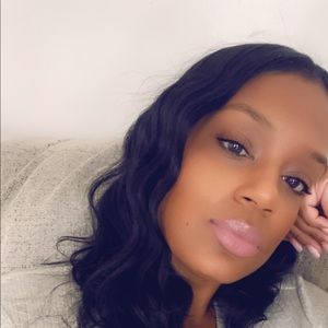 Meet your Posher, Liza